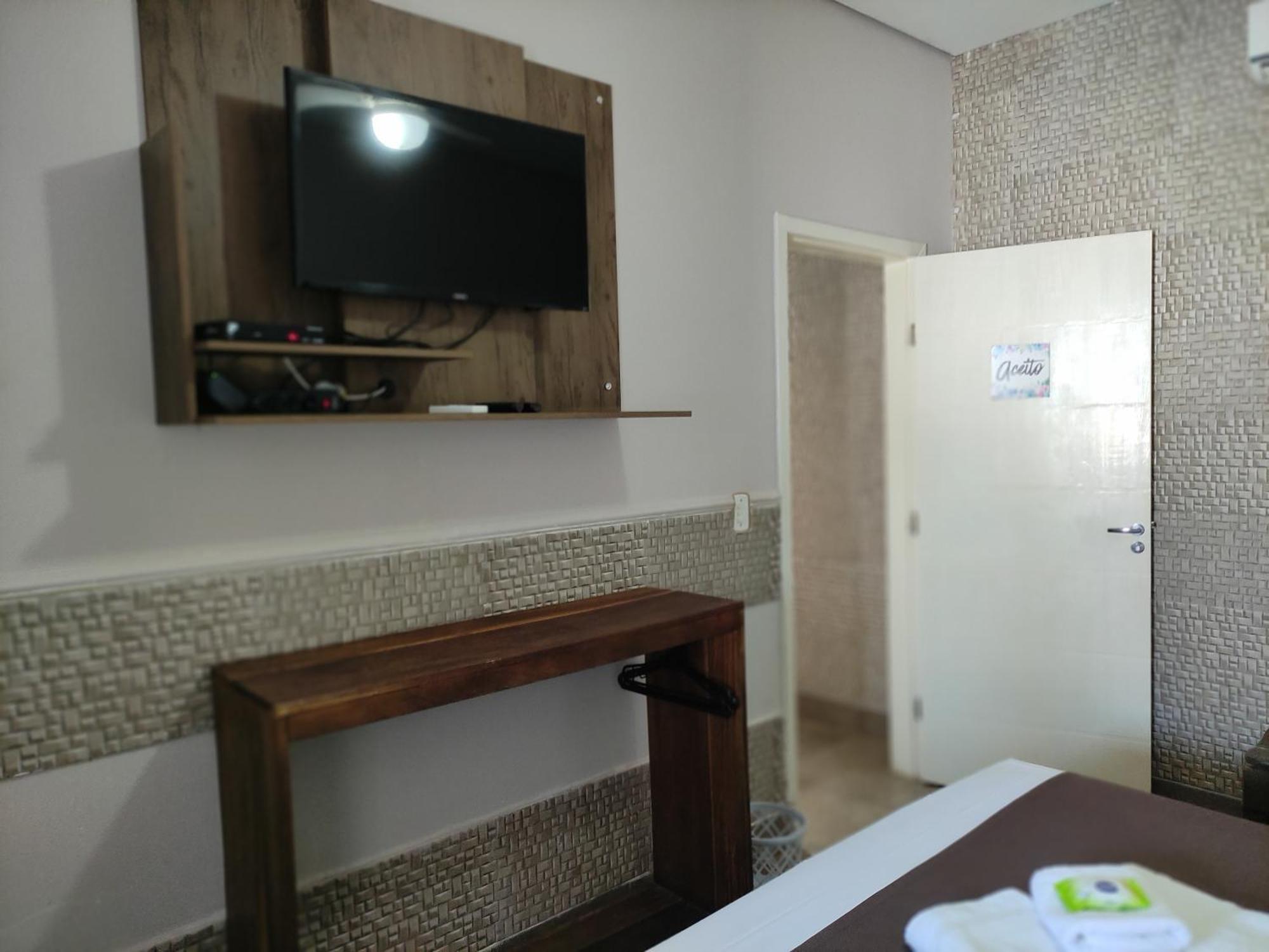 Pousada Da Gi Suites E Turismo Chapada dos Guimarães Extérieur photo